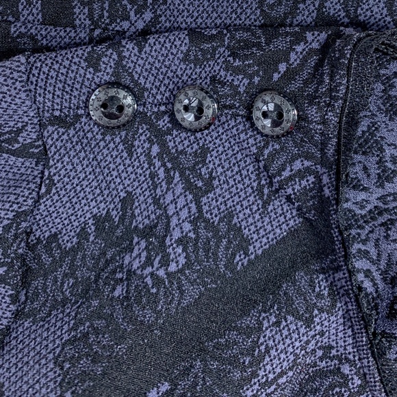 PHILIPPE MATIGNON lace prints black lavender fitted top L - Picture 5 of 11